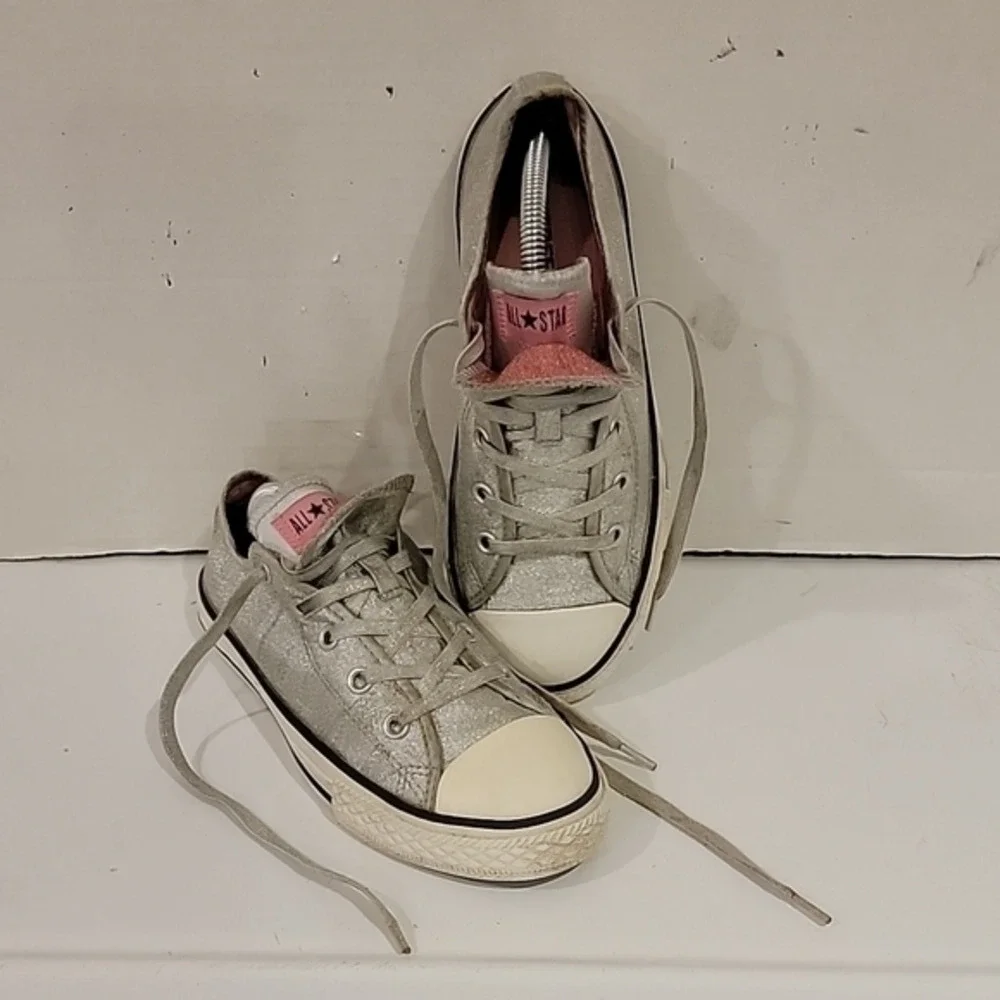 CONVERSE ALL STAR DOUBLE TONGUE SILVER SPARKLE SNEAKERS (sz‎ 3)